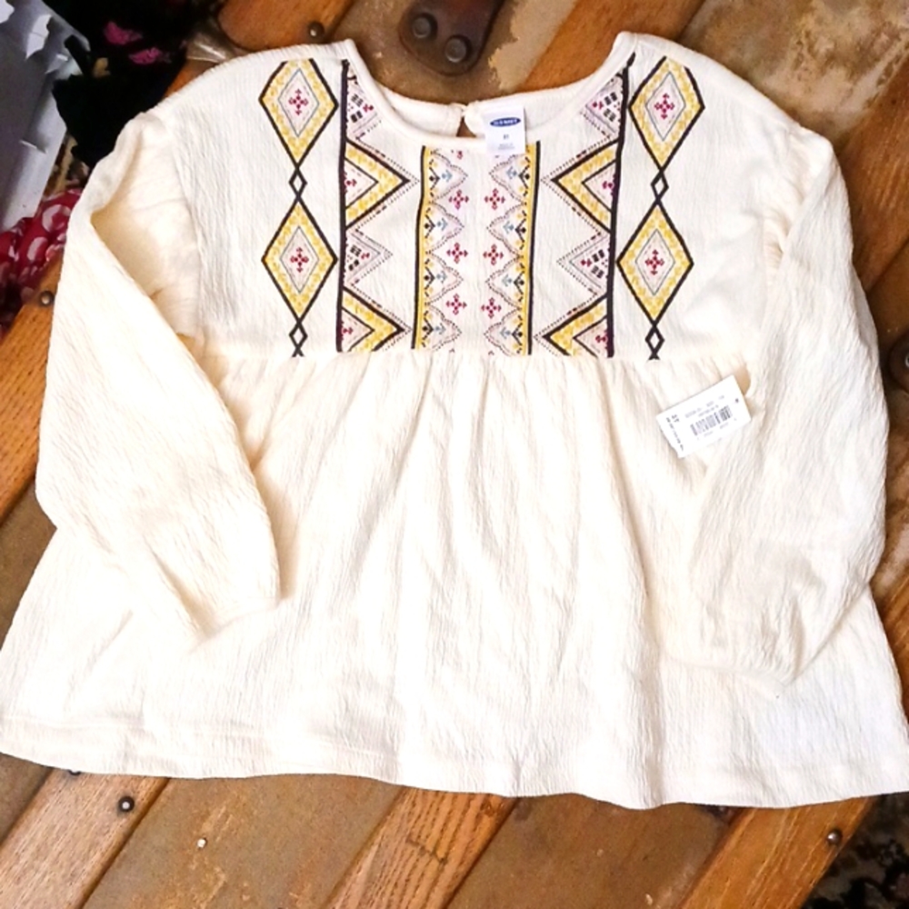 Girls 3T Cream color Long sleeve Boho Tee